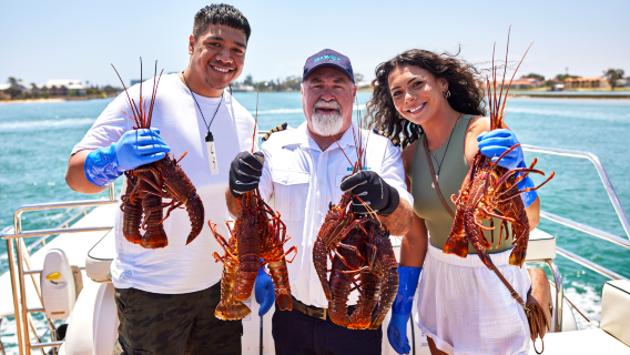 【Mandurah Cruises官方】西澳大利亞曼哲拉龍蝦船 (現捉澳龍+八道式海鮮大餐+酒水暢飲+看野生海豚海鳥)