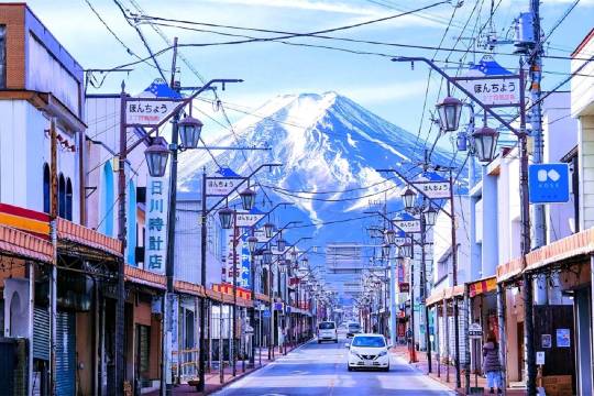 One-day trip to Mount Fuji in Tokyo, Japan [optional 9-person boutique group Lake Kawaguchi + Oishi Park + Tenti Town + Oshino Hakkai + Asama Park free ice cream in September]