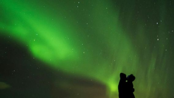 Northern Lights: Small-Group Guided Tour with Free Photos