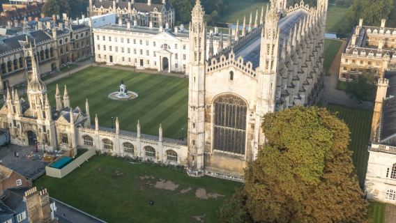 Tour combinato a piedi e in barca dell'Università di Cambridge con il King's College