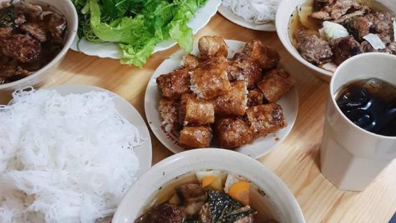 Hanoi Michelin Street Food Walking Tour