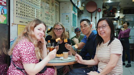 Tour gastronómico de 3 horas: Sabores de Hong Kong con locales