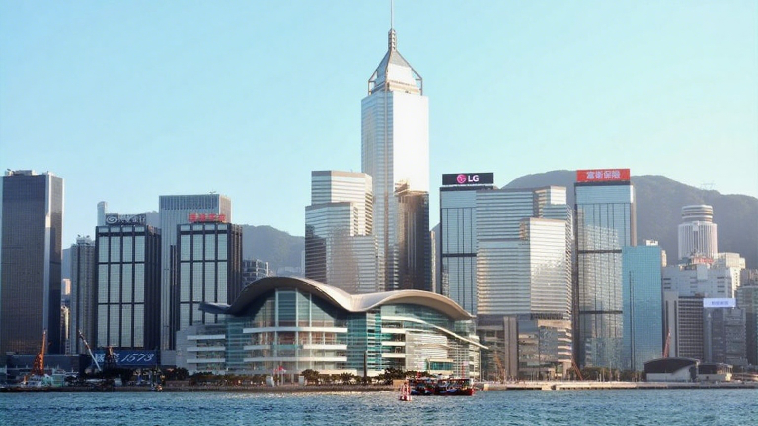 【香港一日遊·贈上網卡】太平山頂+維港夜景+星光大道+天星小輪