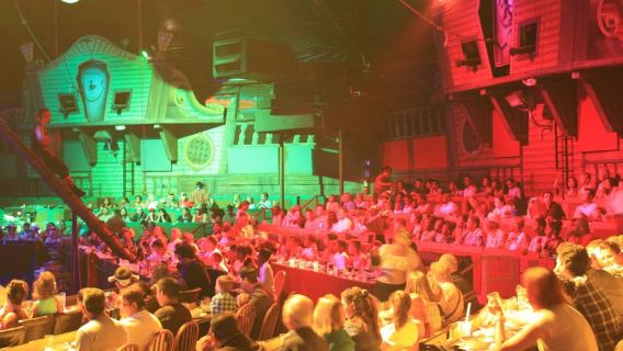 Orlando: Pirates Adventure Dinner Show with Drinks