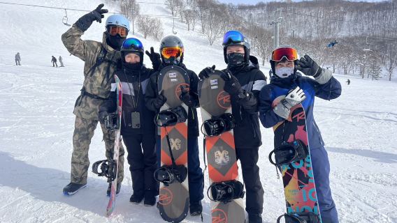 Sapporo Teine Ski Resort in Hokkaido|1V9 Small Group Lesson + Round-trip Hotel Transfer + Bilingual Instruction in Chinese & English