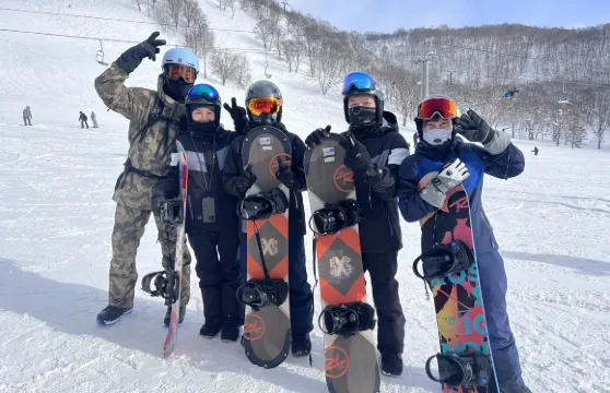 北海道手稻滑雪場|1V9小團教學·含酒店往返接送·中英文雙語教學