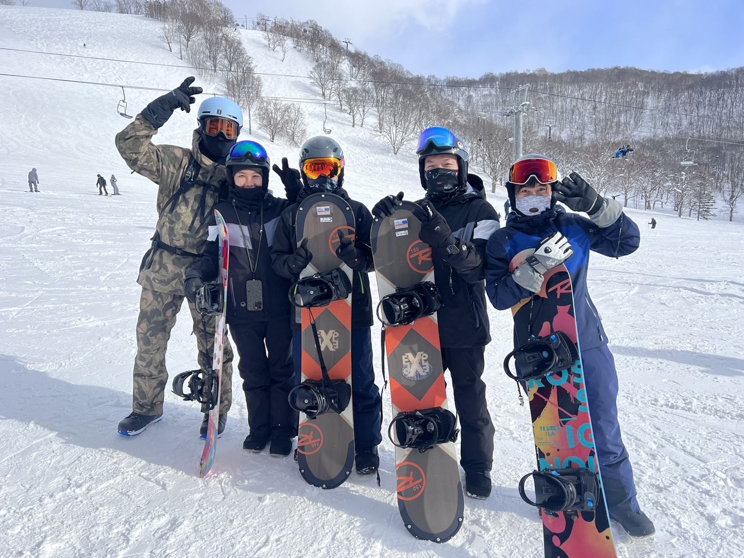 Sapporo Teine Ski Resort in Hokkaido|1V9 Small Group Lesson + Round-trip Hotel Transfer + Bilingual Instruction in Chinese & English