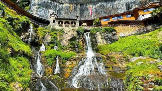 From Basel: Thun Tour, Beatus Caves, Lake Cruise & Cheese