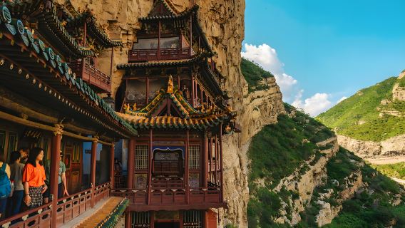 Đại Đồng, Sơn Tây: Tour tham quan trong ngày Chùa Treo và Chùa Gỗ Anh Tiên - Các tour du lịch theo nhóm bằng tiếng Trung để chiêm ngưỡng những ngôi đền cổ kính bên vách đá