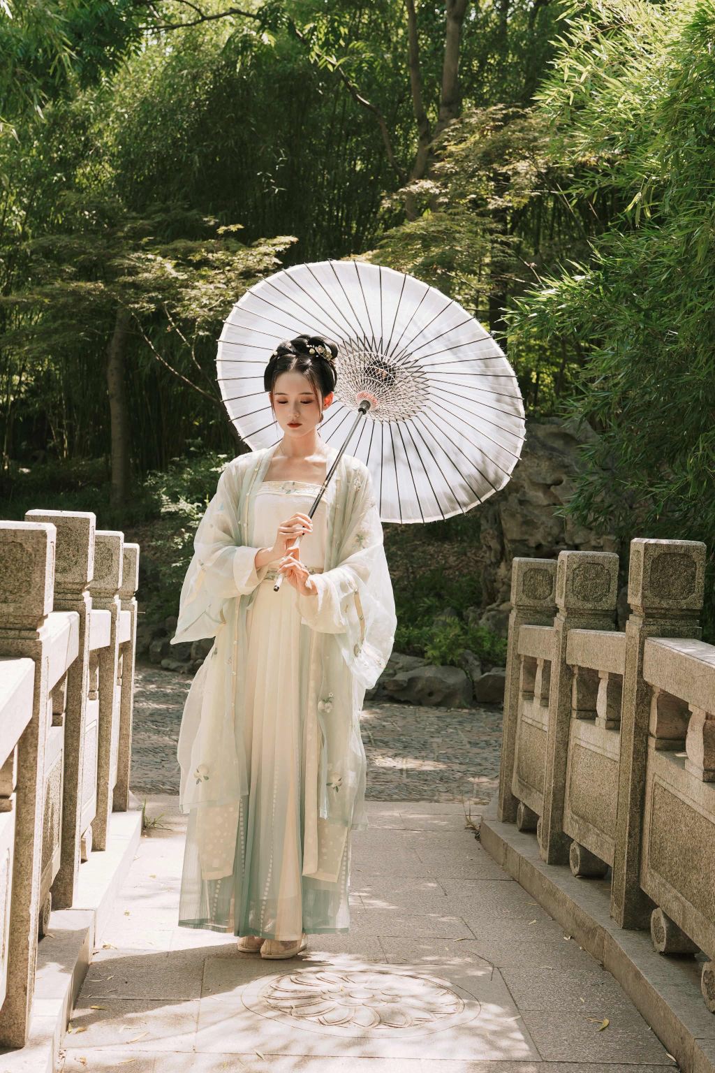 Travel Photoshoot in Daishan[Lulan Qing Sand Beach Style Photography Services: Aerial, Companion, Follow Shots + Multilingual Translation with Local Photographer Guide]