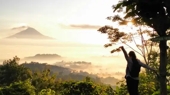 日出普圖克塞圖布、婆羅浮屠與普蘭巴南寺|多語言