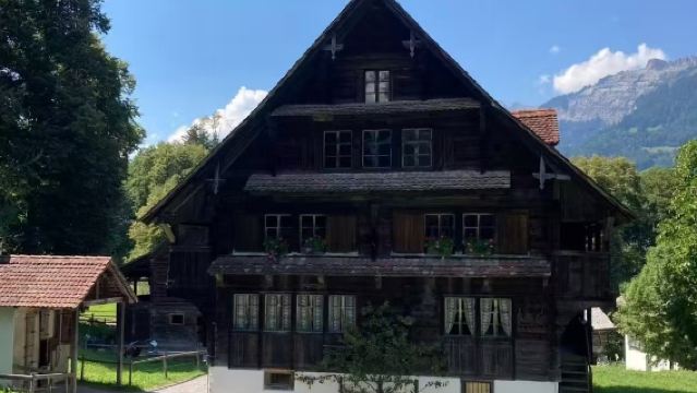 瑞士蒙特勒萬國宮+鐘錶博物館+奧林匹克博物館+拉沃博物館之旅