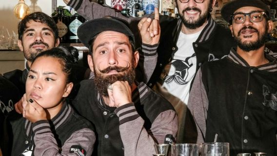 Catania: Guided Italian Pub Crawl