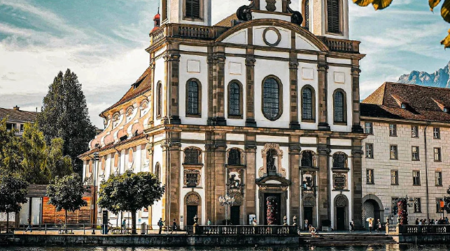 奧地利薩爾茨堡巴德伊舍+哈爾施塔特+聖吉爾根+聖沃爾夫岡之旅