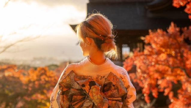 Berlepas dari Osaka: Lawatan Sehari ke Kuil Katsuō-ji Kyoto untuk Berdoa dengan Daruma + Arashiyama Nara