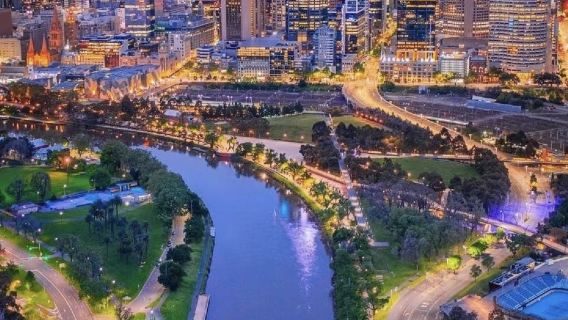 Frankfurt, Alemanha - Tradução profissional | Negócios/Feiras + Guia turístico local + Acompanhamento + Personalização privada