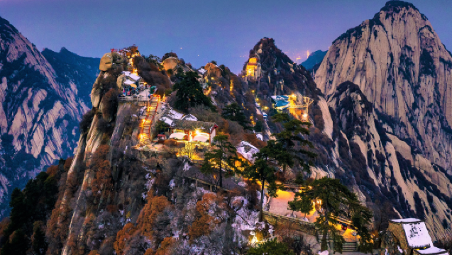 Xi'an Mount Hua private charter 1-day tour (admission ticket not included, English-speaking driver optional)