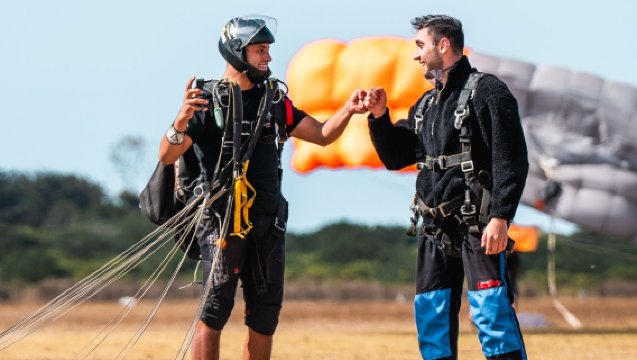 オーストラリア・メルボルン グレートオーシャンロード スカイダイビング SKYONE 市内送迎