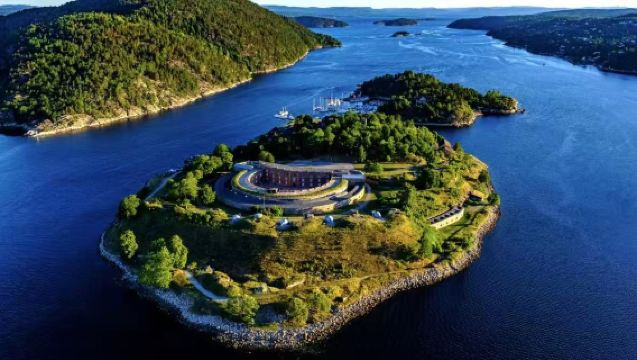 奧斯陸周邊一日遊：聖誕村+奧斯博格要塞+峽灣+阿克胡斯城堡