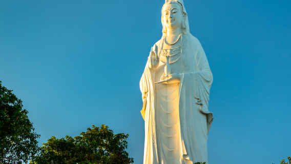 Da Nang: Montanhas de Mármore, Pagode Linh Ung e Museu Cham | Passeio de Meio Dia pela Cidade