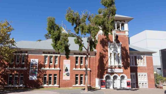 Perth Highlights Audio Tour: Cultural and Historical Landmarks
