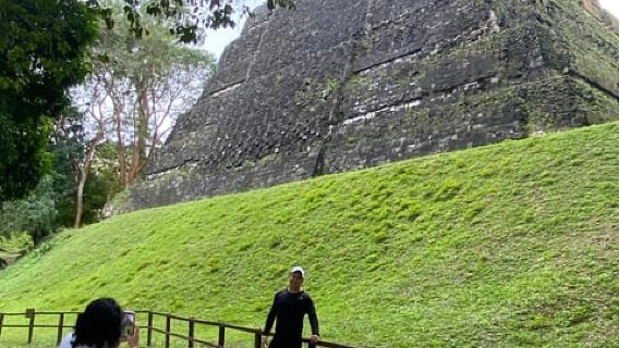 Tikal one-day sightseeing tour, by air, with lunch included