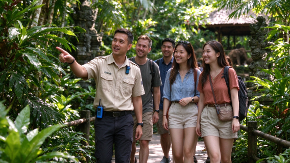 Scopri l'ecosistema tropicale dell'Indonesia in un solo zoo | Visita guidata di 2 ore allo Zoo di Bali