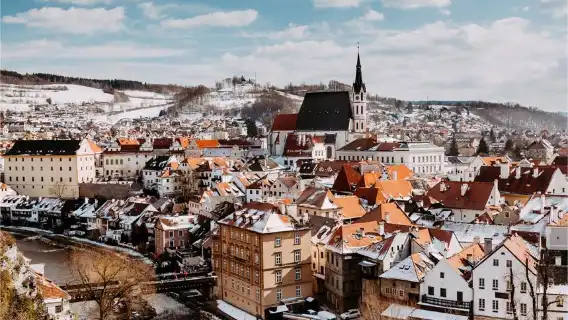Czech CK Town + Cesky Krumlov Castle one-day tour[Round Round-trip from Prague]