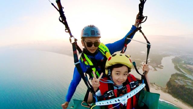 Sanya Haitang Bay Paragliding/Powered Paragliding Experience [360° Ocean View Flight + Paragliding with 360° Panoramic Action Camera Shooting]