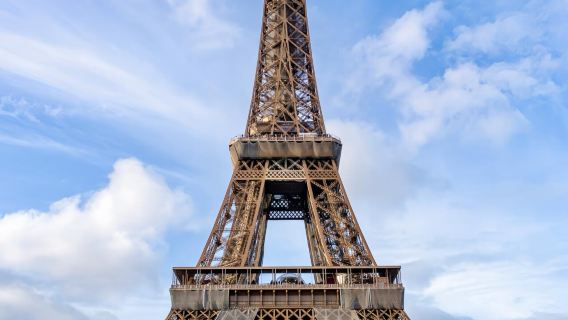 ทัวร์วันเดียว/ทัวร์หลายวัน ของหอไอเฟล แซงต์ชาเปล พิพิธภัณฑ์ พิพิธภัณฑ์ลูฟวร์ และแม่น้ำแซนในฝรั่งเศส พร้อมบริการภาษาอังกฤษและภาษาจีน