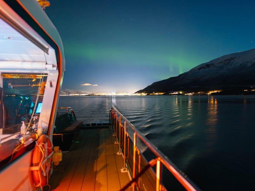 Tromsø: Electric Northern Lights Cruise
