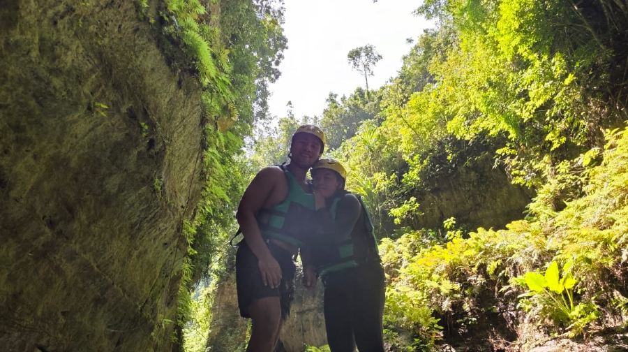 私人巴迪安峽谷及卡瓦森瀑布之旅