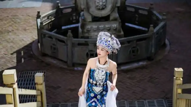 恩施土司城+龍麟宮+恩施民族大秀《西蘭卡普》半日遊