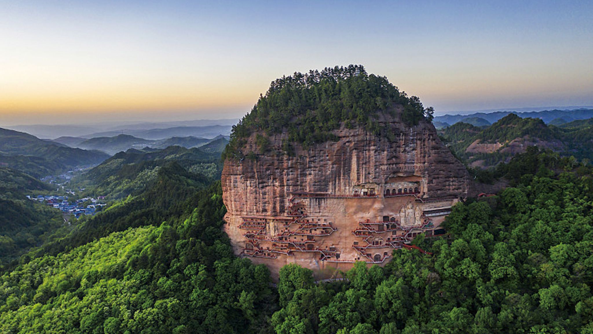 天水麥積山石窟+仙人崖一日遊【優秀導遊、小團純玩、時間自由】