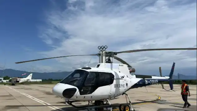 北京八達嶺長城豪華六座直升機飛行體驗/可坐 5 位遊客【八達嶺長城景區免費接駁車＋免費機長換裝＋照片拍攝】