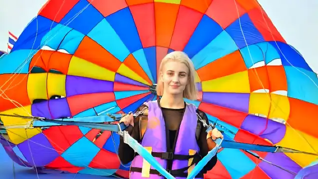 芭堤雅 格蘭島水上活動遊【導遊+會所午餐+旅拍+接送(多套餐可選)】