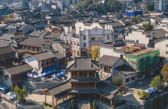 湖南懷化大峽谷+芷江龍津風雨橋+索子街包車一日遊 可中英文服務