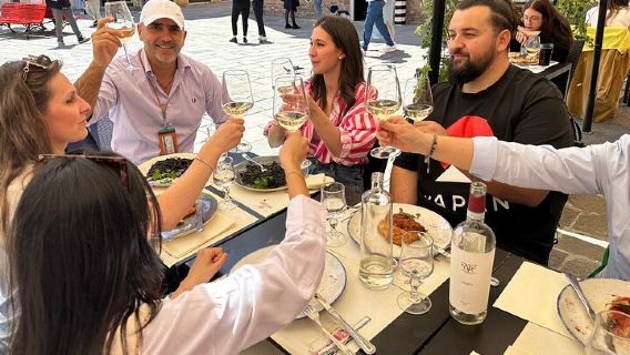 Culinaire tour langs de Rialto Farmers Market in Venetië met wijnproeverij en rondleiding
