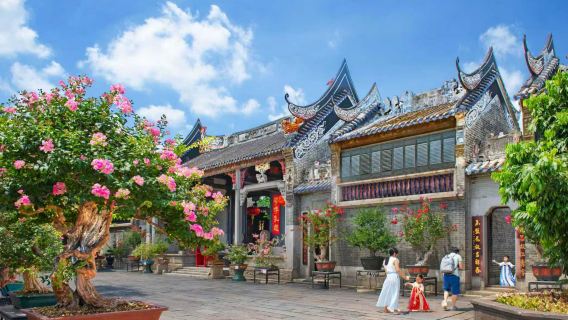 Yuyin ShanFang(Ancient Garden) 1-day tour [Master's Commentary·45-minute expert narration with wireless headset]