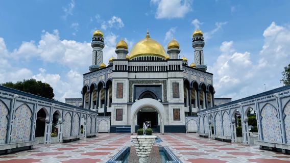 東南亞汶萊：傑米清真寺—努洛伊曼皇宮—蘇丹紀念館一日遊