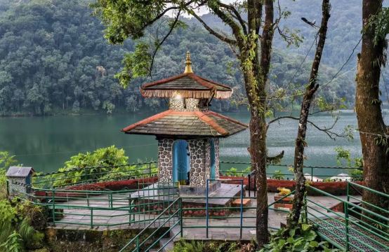 尼泊爾博卡拉老城+貝格納斯湖+馬亨德拉洞+色悌河峽谷一日遊