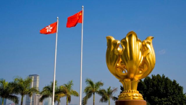 【香港經典景點一日遊+含午餐】太平山頂+星光大道+維多利亞港