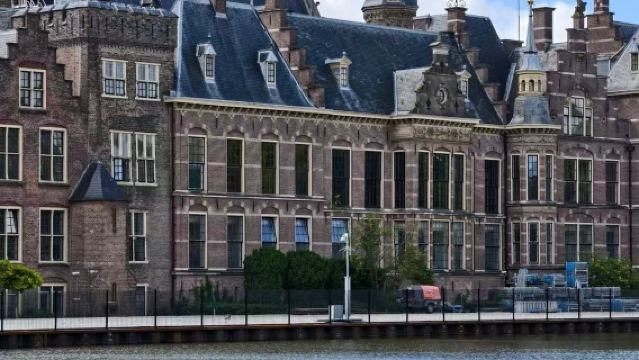 荷蘭阿姆斯特丹來回鹿特丹+海牙+戴珍珠耳環的少女【中文定制】