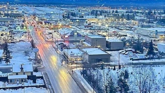 Anchorage: Guided City Tour & Chocolate Factory