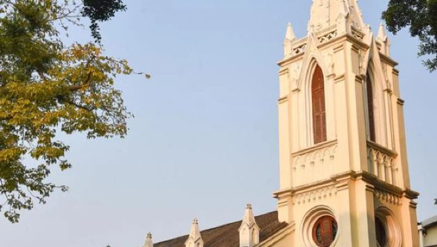 中國廣州：中英俄法德西等多語種 專業翻譯｜展會翻譯｜商務陪同拜訪｜專業導遊｜旅遊陪同｜行程規劃定制