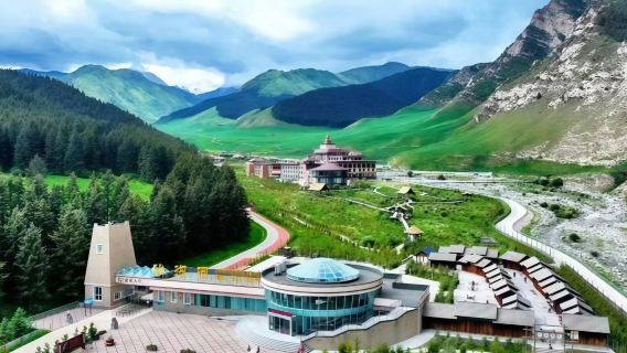 [Sesi Pagi/Petang] Sungai Binggou - Padang Rumput Bunga Malan - Galeri Sepuluh Batu - Merentasi Lautan Hutan, Pelancongan Santai