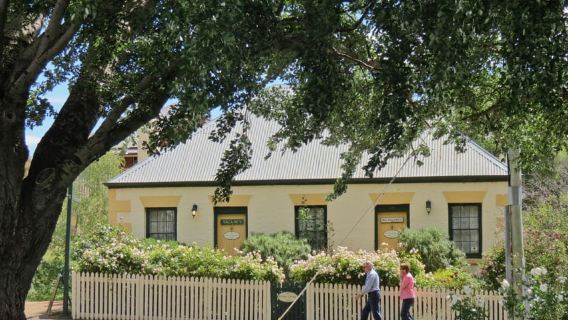 Hobart: Richmond Village Shuttle