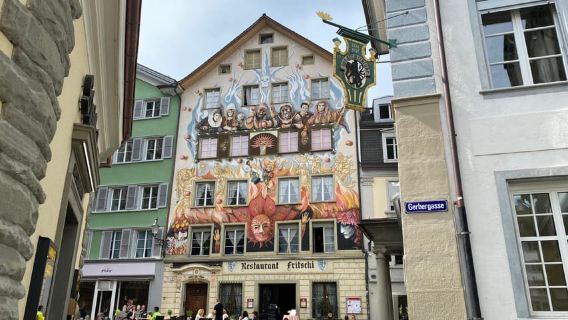 Revealing Lucerne: Self-Guided Reading City Tour