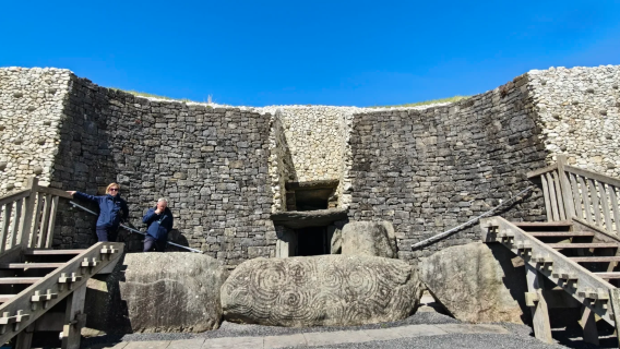 Ireland Dublin - Bukit Tara - Garisan Batu Prasejarah - Sewaan Peribadi Bahasa Cina - Tanpa Risau