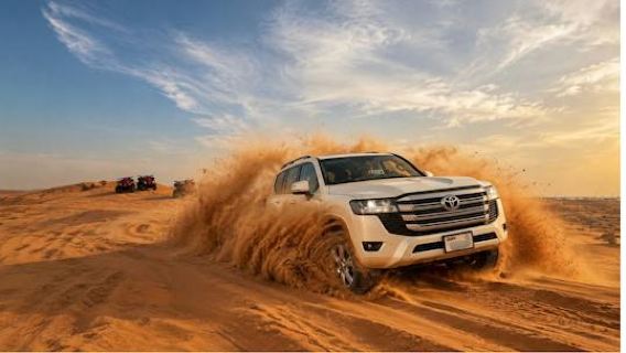 Safari por el desierto con sandboarding y cena desde Dubái
